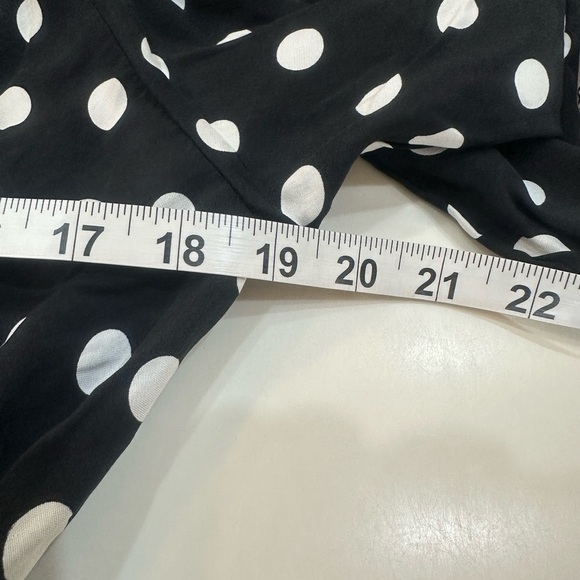 ZARA MINI Black Pullover V Neck Polka Dot Dress Batwing 2 Tier Skirt Size L NWT - Picture 10 of 13
